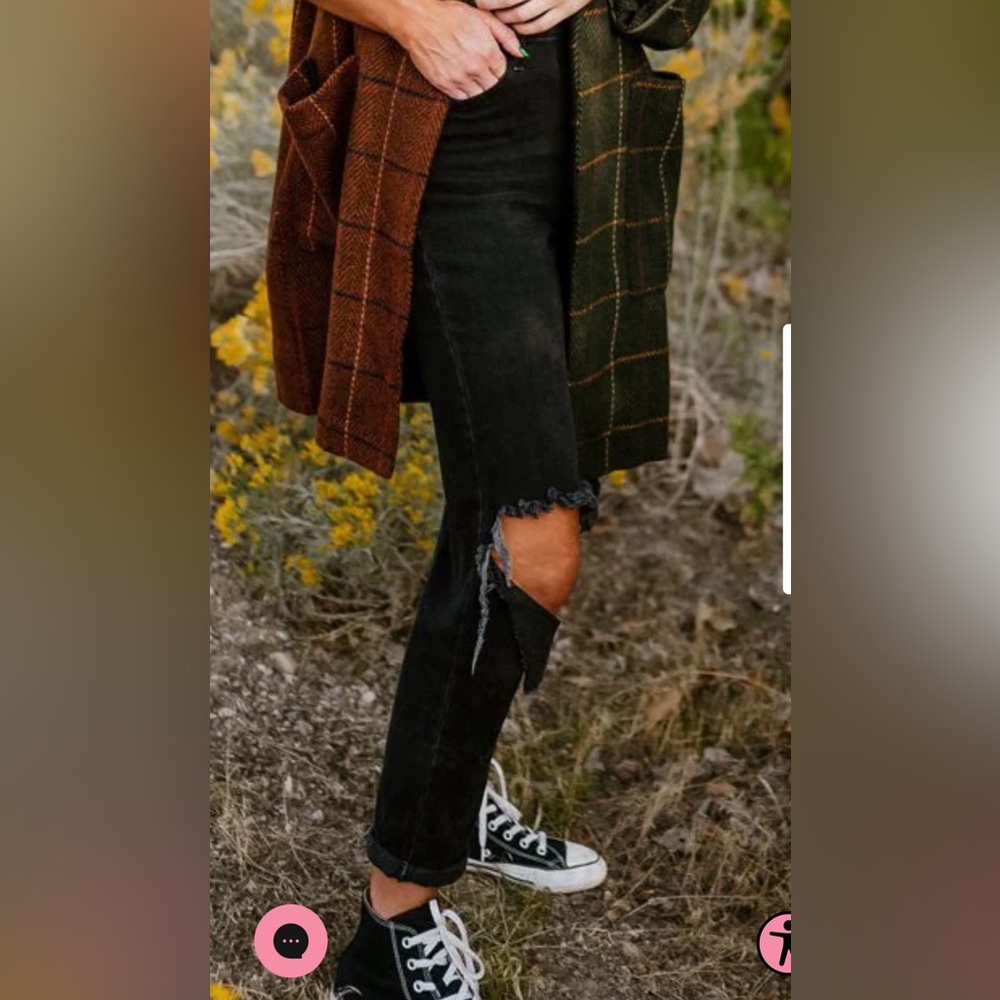 Vibrant Black Distressed Skinny Jeans